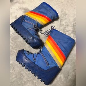 VTG 70s 80s Blue Waterproof Rainbow Moon Boots SZ 7-9